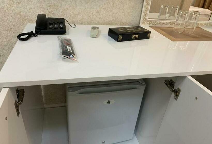 四人豪华间, Sahil Boutique