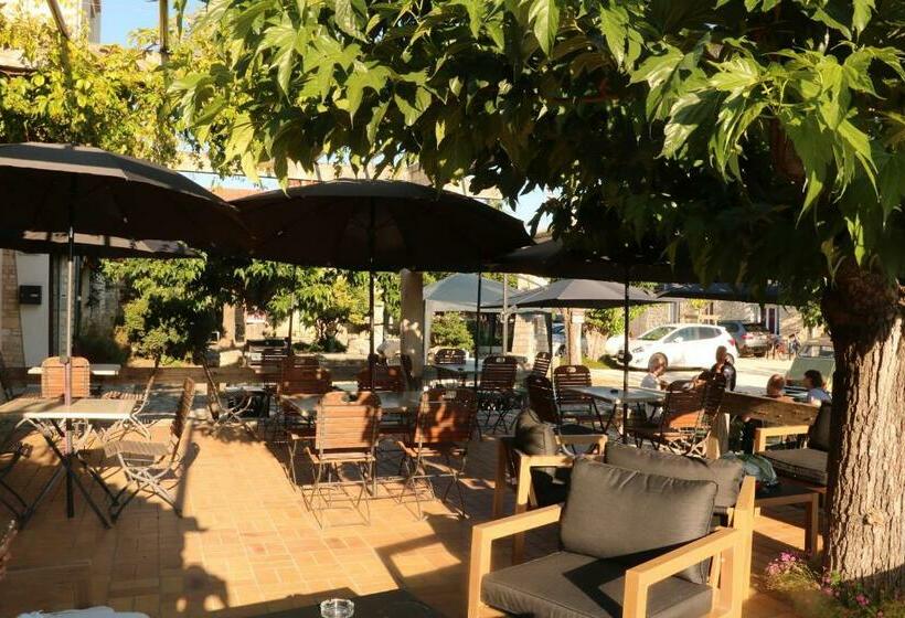 Номер Стандарт, Hôtel De L Aven