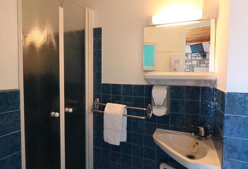 Четырехместный Номер Стандарт, Hôtel De L Aven
