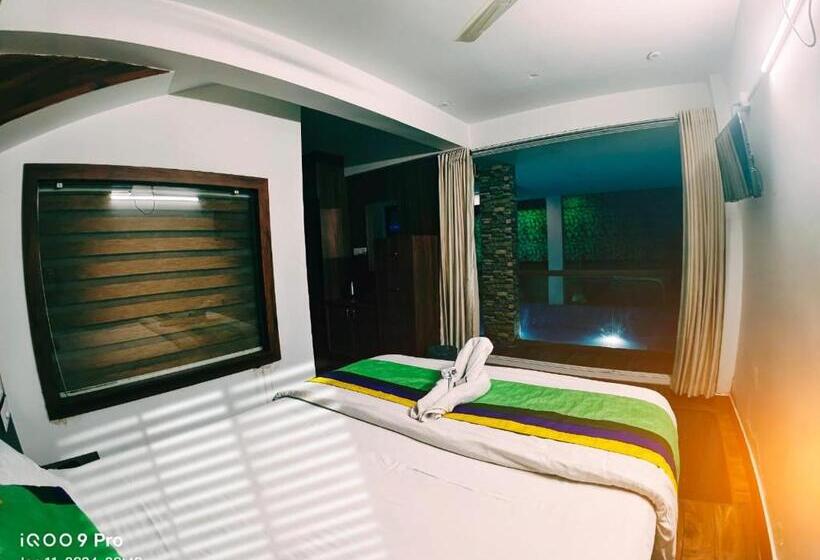 Quarto Superior, Nawal Mahal