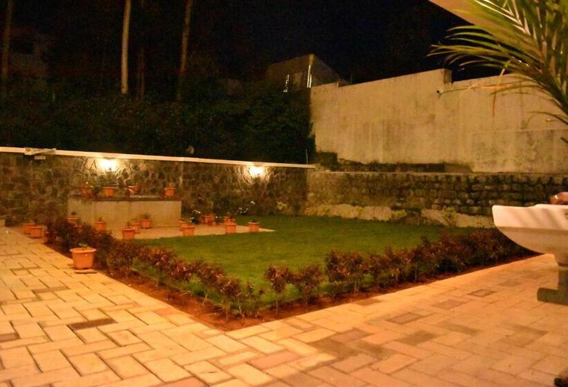 Номер Стандарт, Nt Grand Yercaud