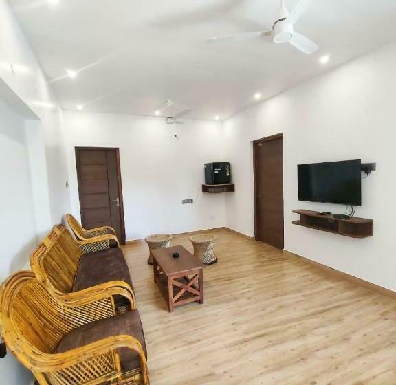 Номер Стандарт, Nt Grand Yercaud
