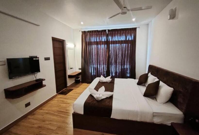 Номер Стандарт, Nt Grand Yercaud