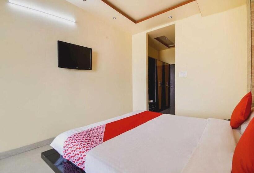 三人经典房间, Collection O 7r Resort