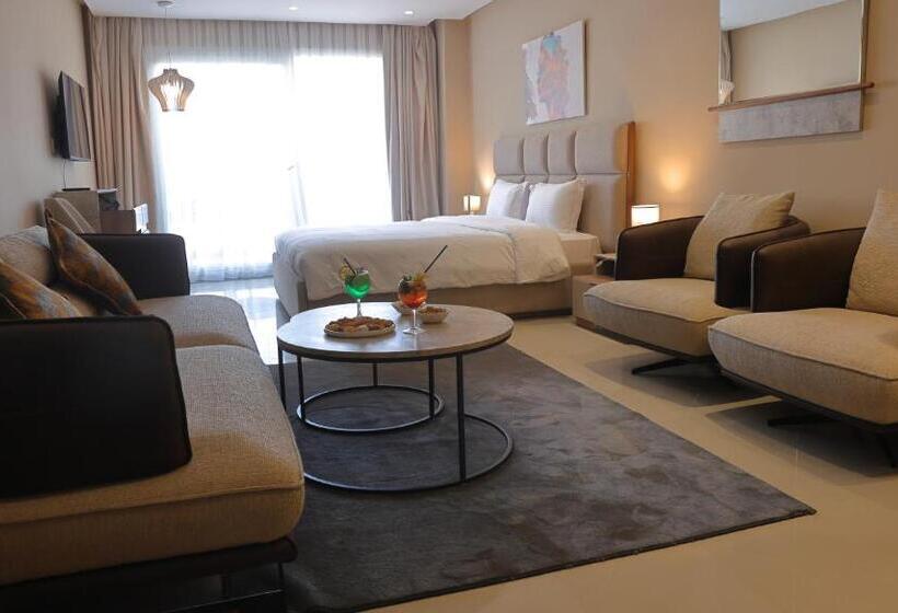 Люкс Повышенной Комфортности, Playa Del Pacha Suites