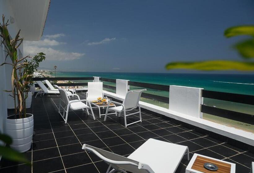 Полулюкс Вид на Море, Playa Del Pacha Suites