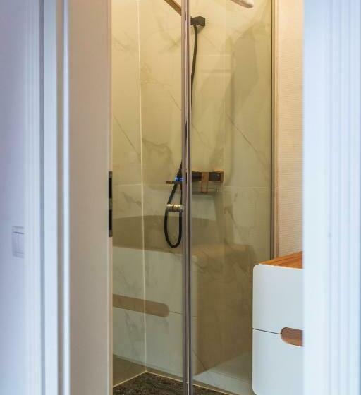 آپارتمان 1 خوابه با تراس, Sia Boutique Apart