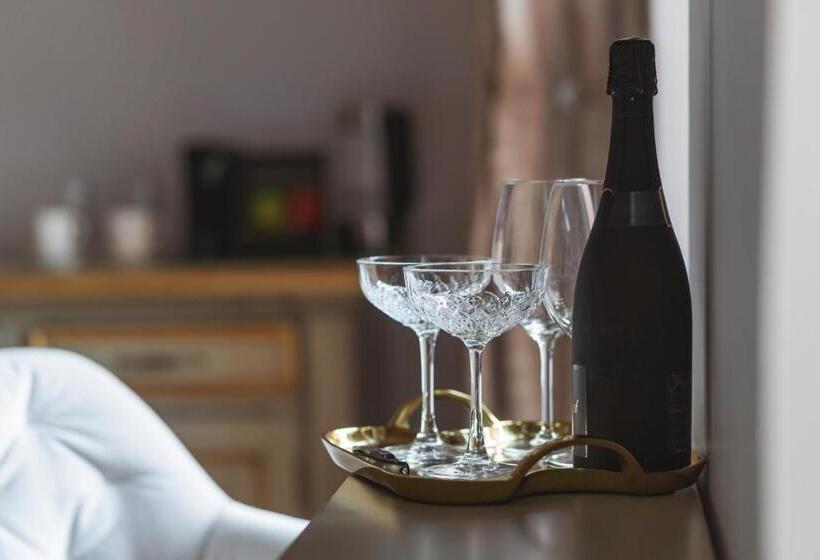 اتاق سوپریور سه تخته, Sia Boutique Apart