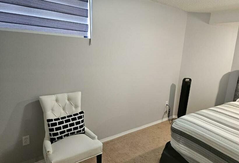 חדר משפחתי, Awesome Guest Suite