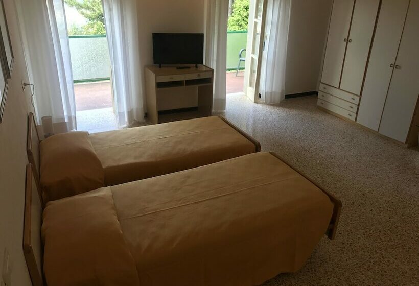 Номер Стандарт, Grand Hotel Vallombrosa
