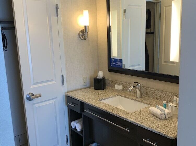 スイート, Homewood Suites By Hilton Munster
