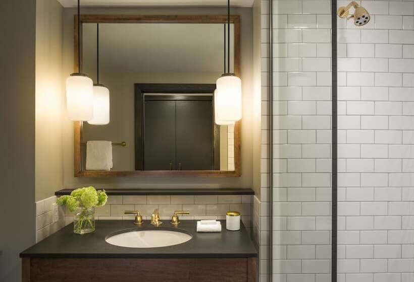Номер Стандарт Кровать Кинг Адаптированный для Инвалидов, Kimpton Journeyman Hotel, An Ihg