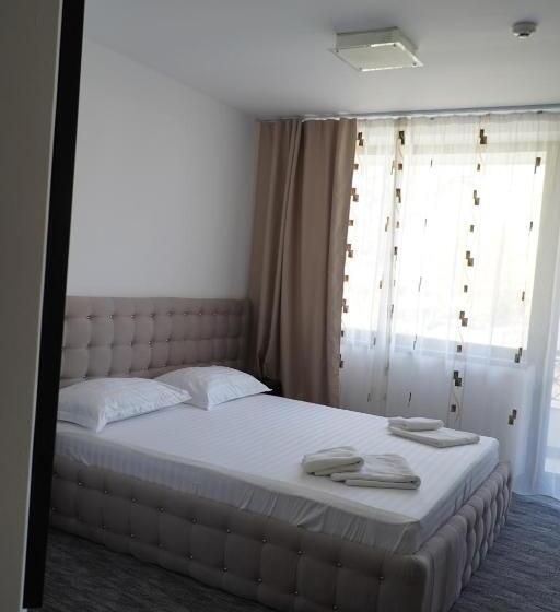 غرفة سوبيريور مزودة بشرفة, & Medspa Siret