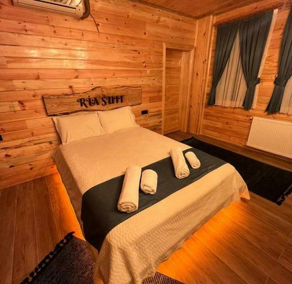 디럭스 스위트 킹 침대, Ria Süit Otel Bungalov
