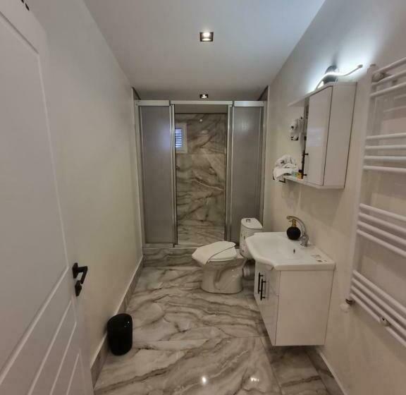 اتاق لوکس سه تخته, Elite Park Hotel & Suites