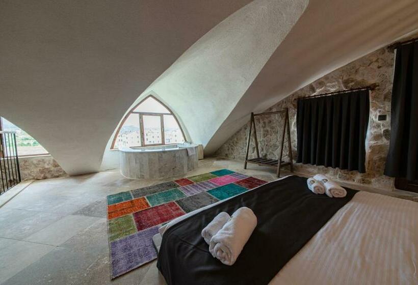 سوییت دوبلکس, Cappadocia Hobbit House