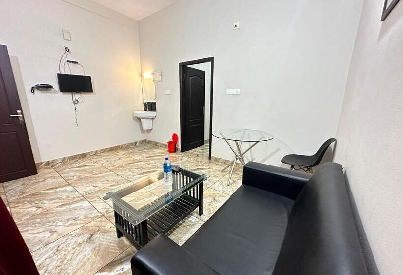 Номер Deluxe, Zahir Residency