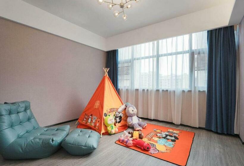 Family Suite, Kyriad Hotel Baoying Jinyuan Square High Speed Railway Station