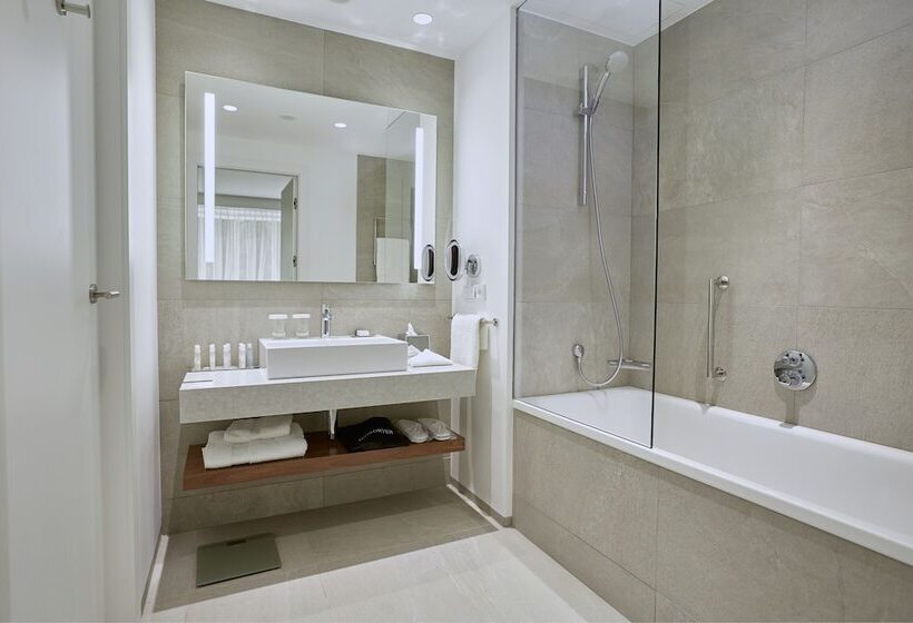 小型套房, Doubletree By Hilton Hotel Wroclaw