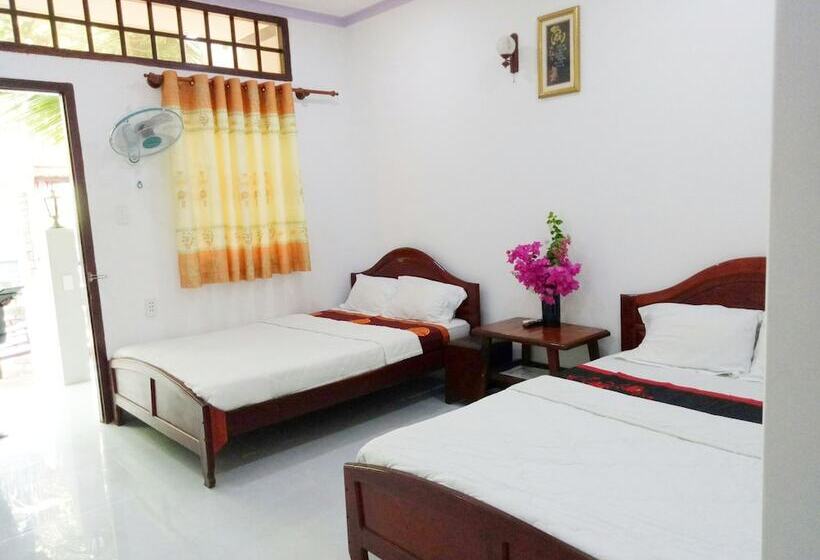 اتاق استاندارد چهار تخته, Suoi Nuoc Resort