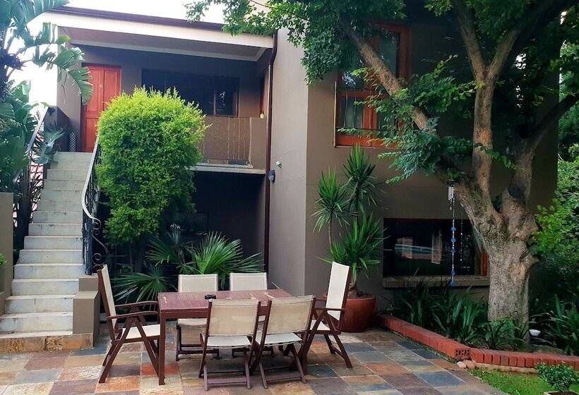 Студия Deluxe, Moonflower Cottages