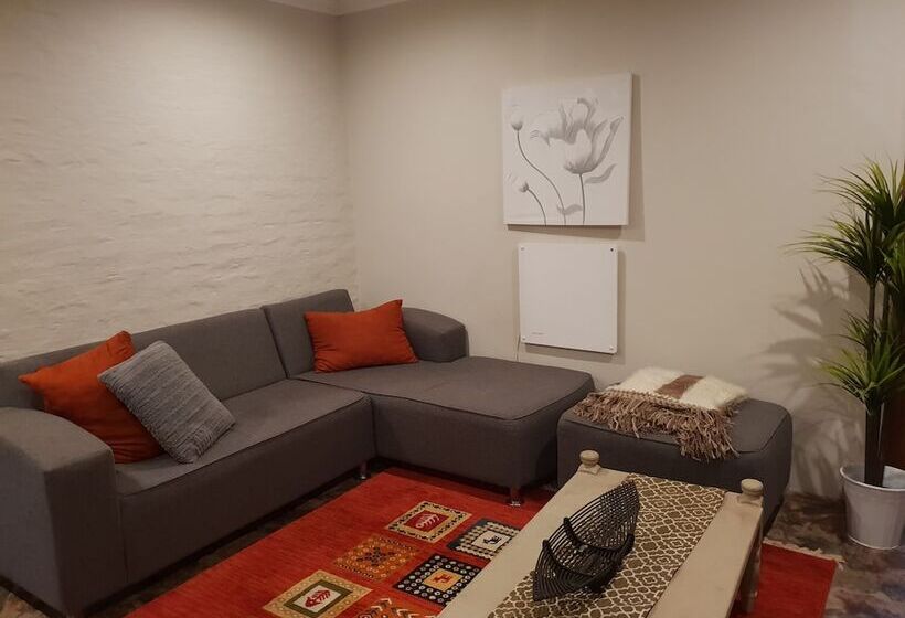 Студио Executive, Moonflower Cottages