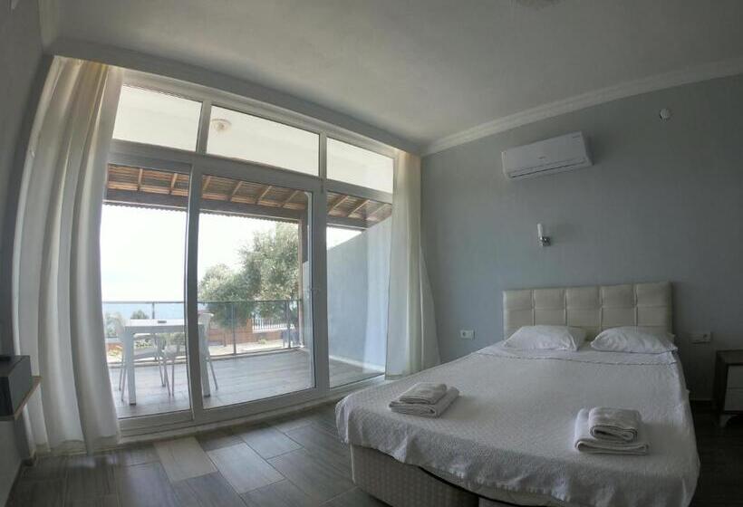 Номер Deluxe Вид на Море с Балконом, Yakabük Otel