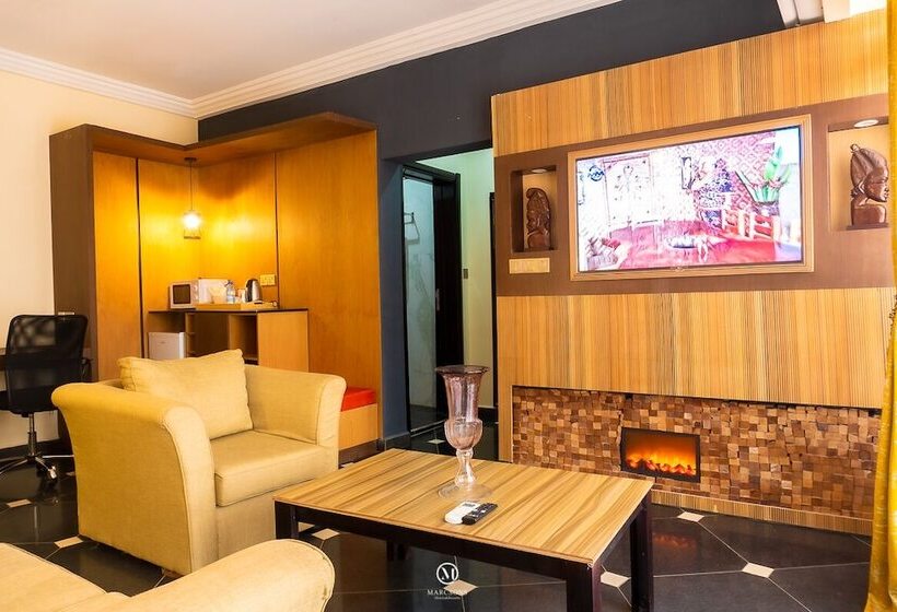سوییت لوکس, Marcsons Hotels And Resorts