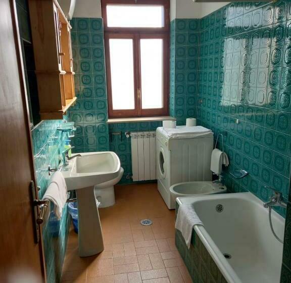Четырехместный Номер Стандарт, Bellavista   Appartamenti & Affittacamere Sul Lago Di Scanno   Senza Colazione
