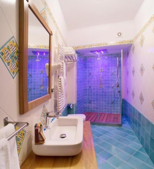 Полулюкс с Балконом, Historic Boutique Hotel Maccarunera