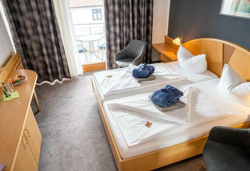 Номер Стандарт с Балконом, Thermenclubhotel All In