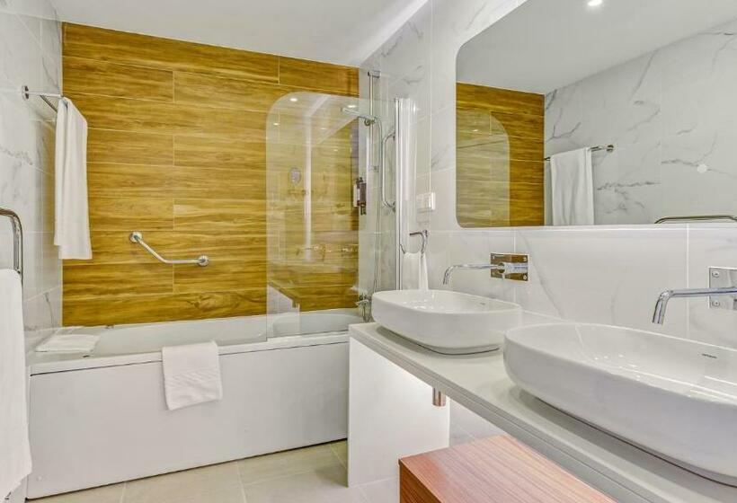 2침실 펜트하우스 아파트, Quinta Do Lago Country Club