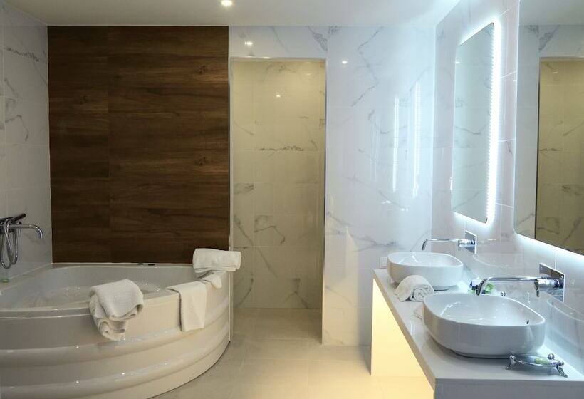 1침실 펜트하우스 아파트, Quinta Do Lago Country Club