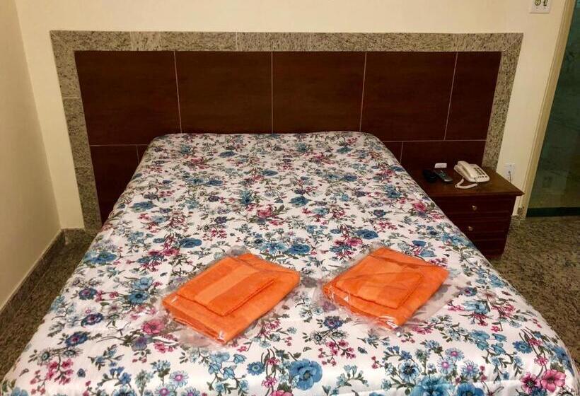 이코노미 트리플 룸, Alvorada Palace Hotel De Poços