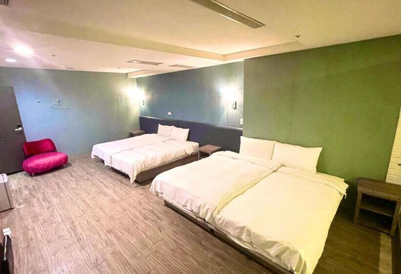 デラックスファミリールーム, Walker Hotel   Zhengyi