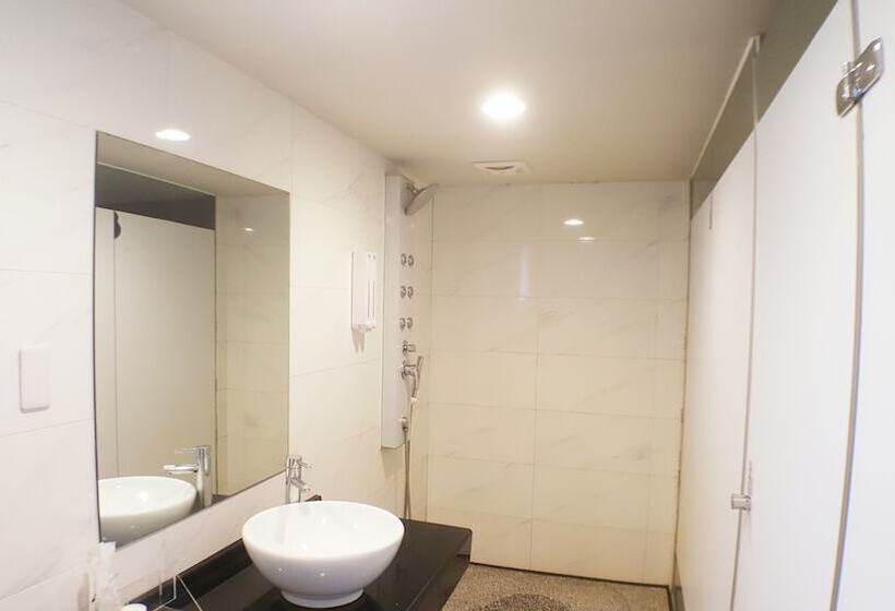 エコノミールーム, Walker Hotel   Zhengyi