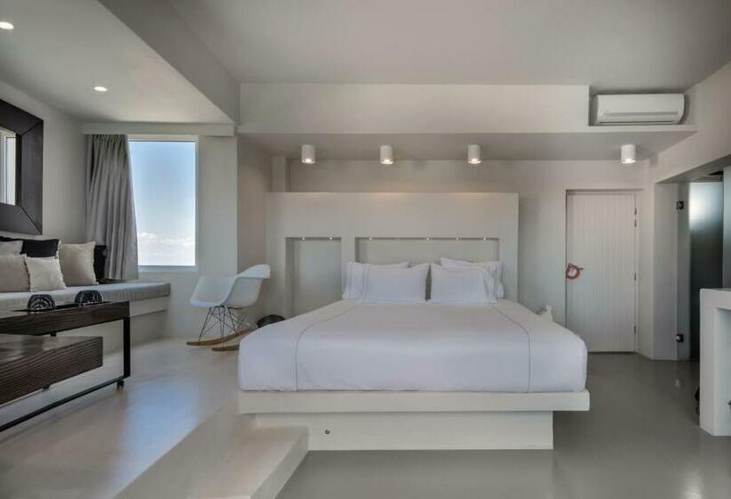 Deluxe люкс с видом, West East Suites