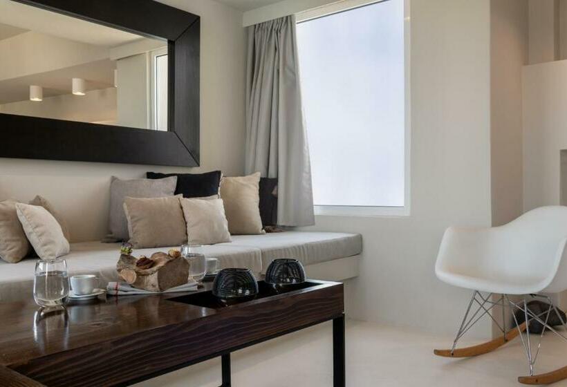 Deluxe люкс с видом, West East Suites