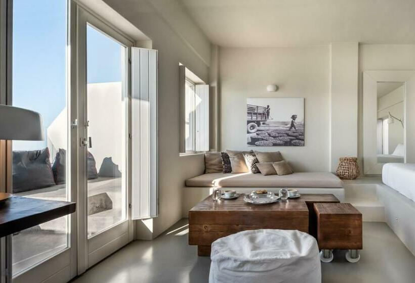 Deluxe люкс с видом, West East Suites
