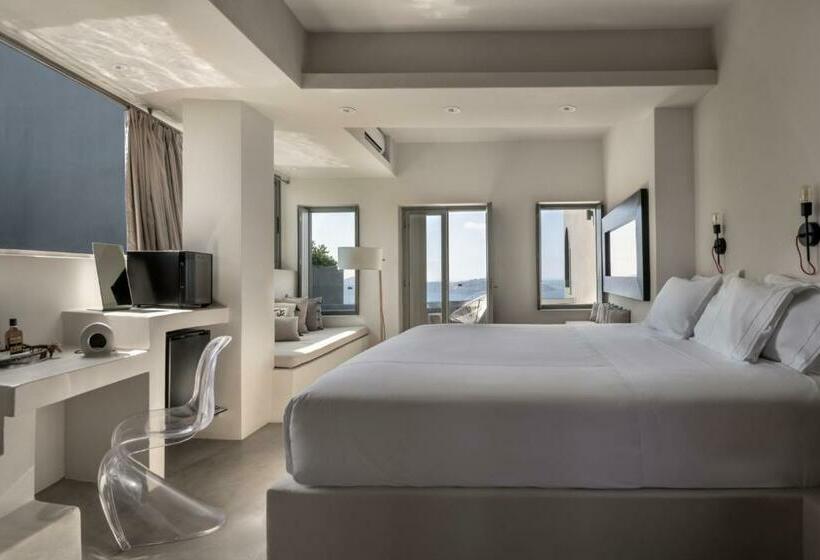 Deluxe люкс с видом, West East Suites