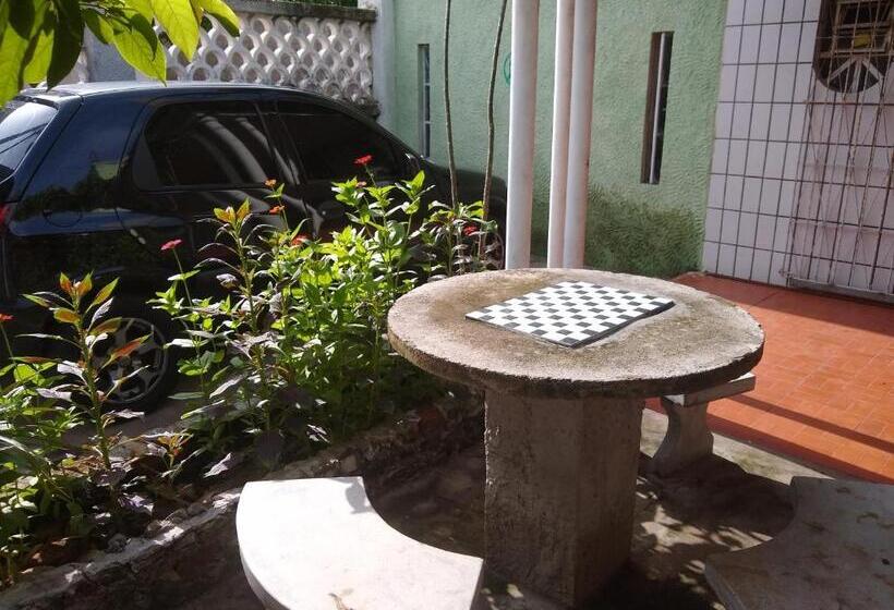 اتاق خانوادگی, Praieiro Hostel Albergue