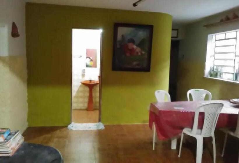 Семейный Номер, Praieiro Hostel Albergue
