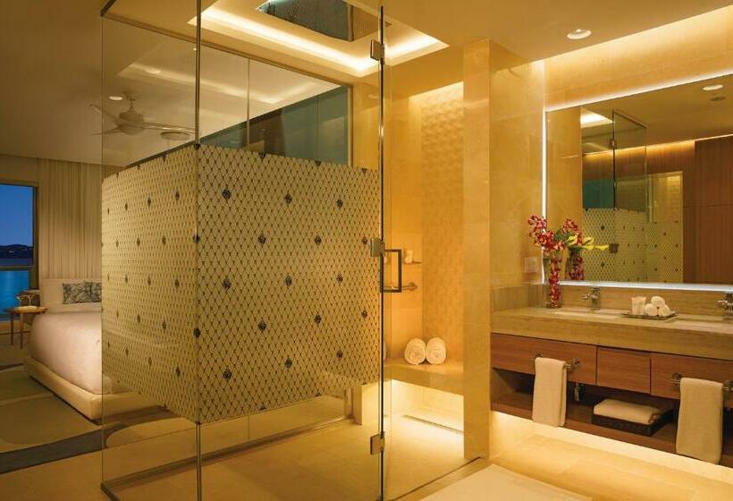 سوییت جونیور کلاب, Breathless Montego Bay