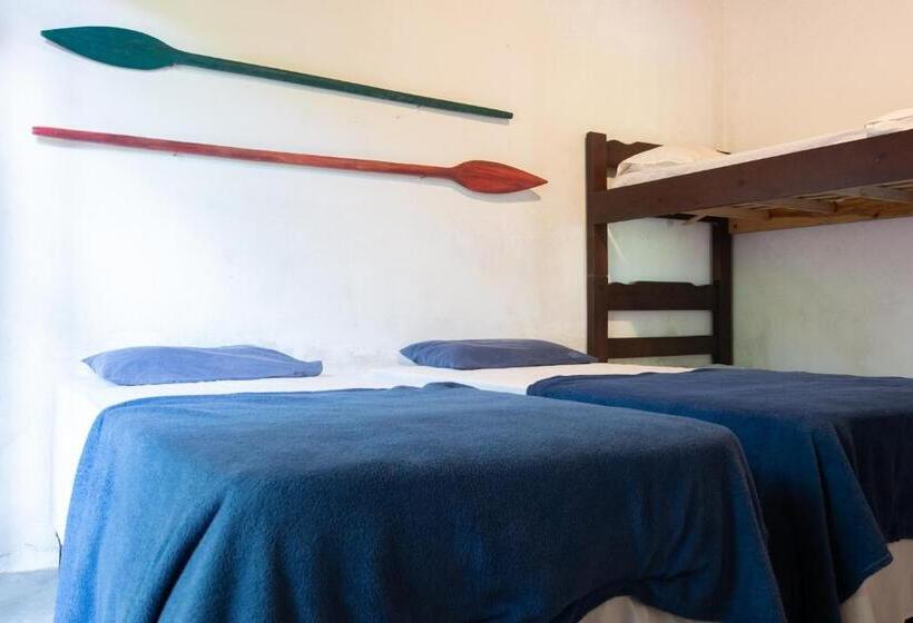 اتاق استاندارد چهار تخته, Sambaqui Hostel