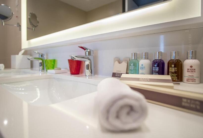 سوییت, Crowne Plaza Podgorica, An Ihg