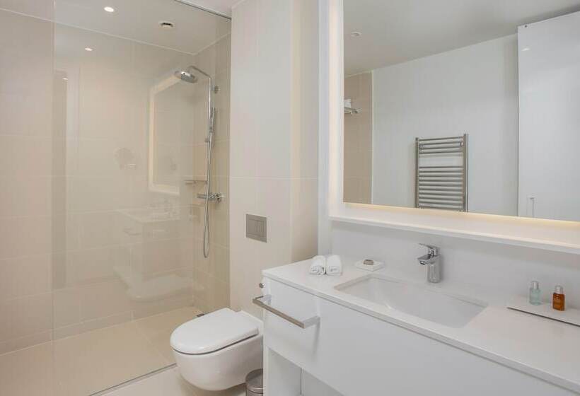 اتاق پرمیوم, Crowne Plaza Podgorica, An Ihg