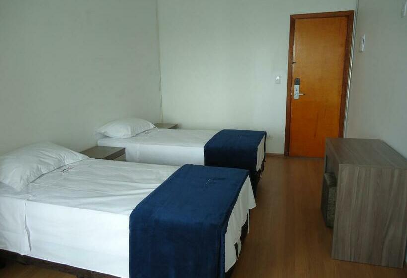 Quarto Estandar, St. Daniel