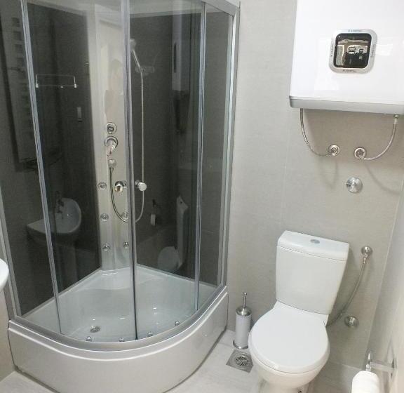 اتاق استاندارد چهار تخته, 7 Hills Rooms