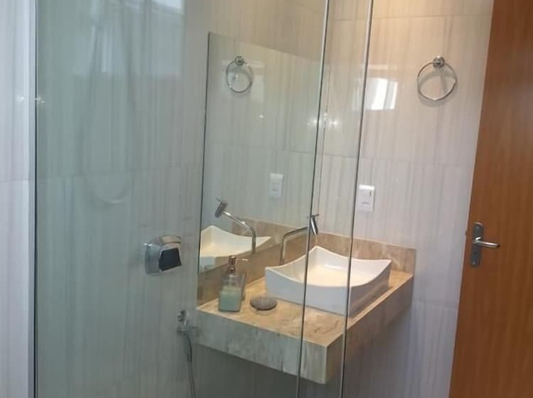 اتاق استاندارد سه نفره, Ideal