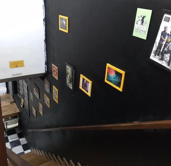 공동 객실, Rock! And Hostel Bh